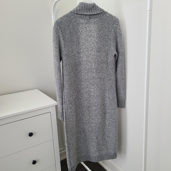 DYNAMITE Long Cardigan - Picture 2 of 4